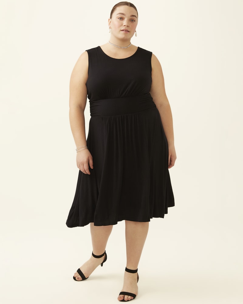 Front of 5'9" model wearing a plus size Kortney Tank Dress in Black by CAMEO APPEARANCE. | dia_product_style_image_id:273837